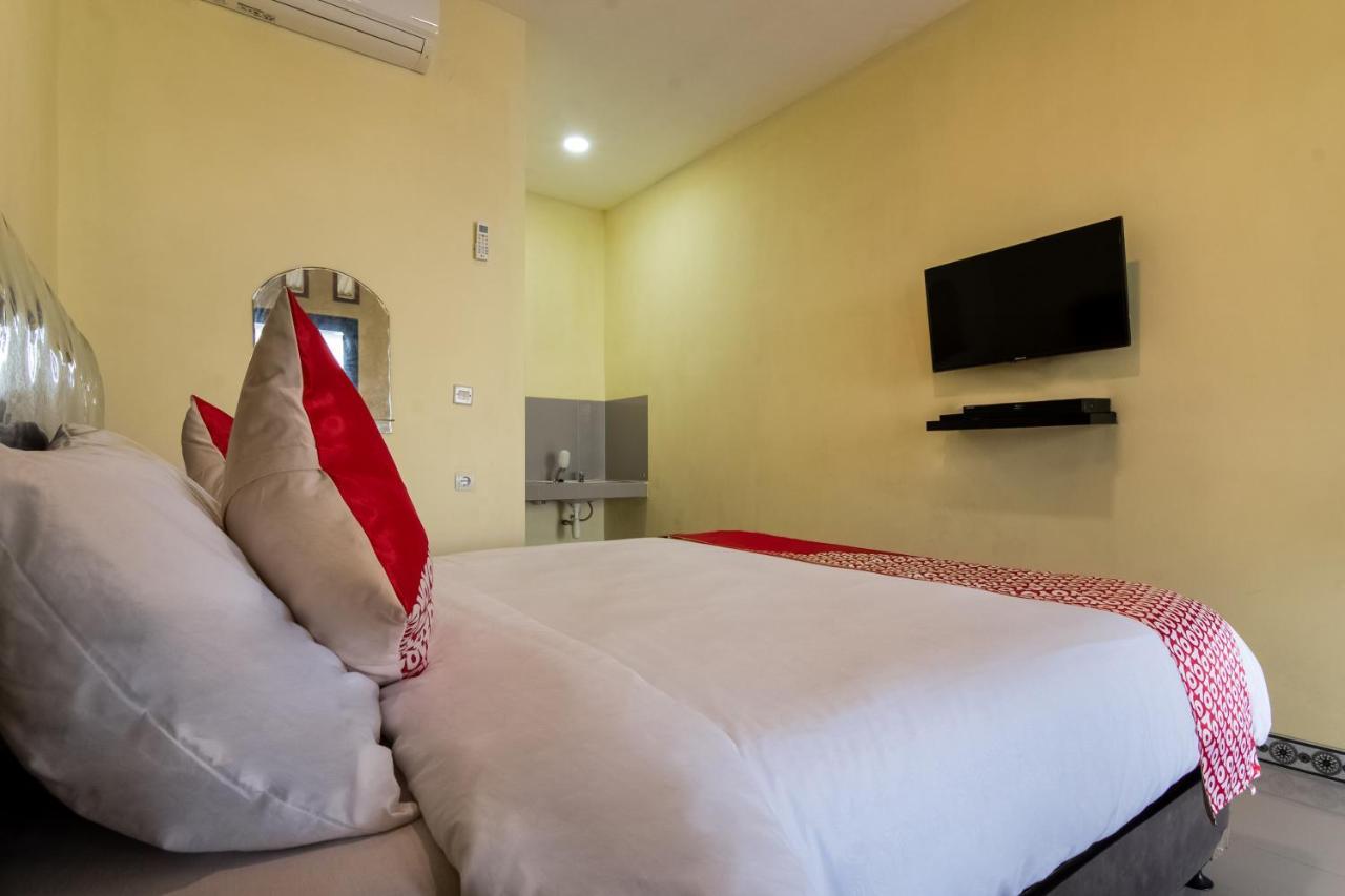 โอโย 3050 โฮตาซี ซีวิว ชาเรียะห์ Hotel อันเยอร์ ภายนอก รูปภาพ